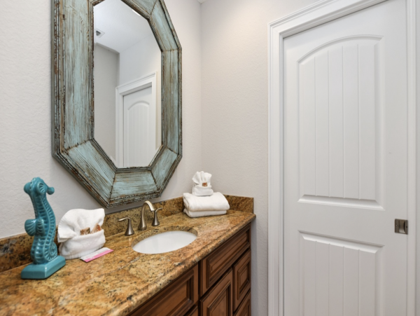 6 Bedroom No Roads to Cross to Beach Anna Maria Rental